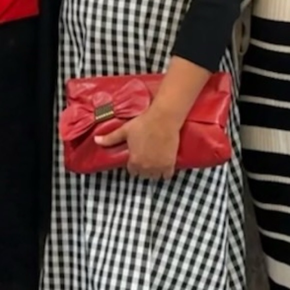 Red Vintage Crossbody Bag - Picture 8 of 8